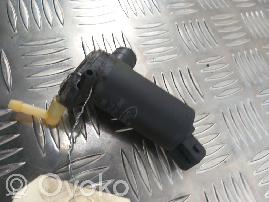 Ford Fiesta Windscreen/windshield washer pump 