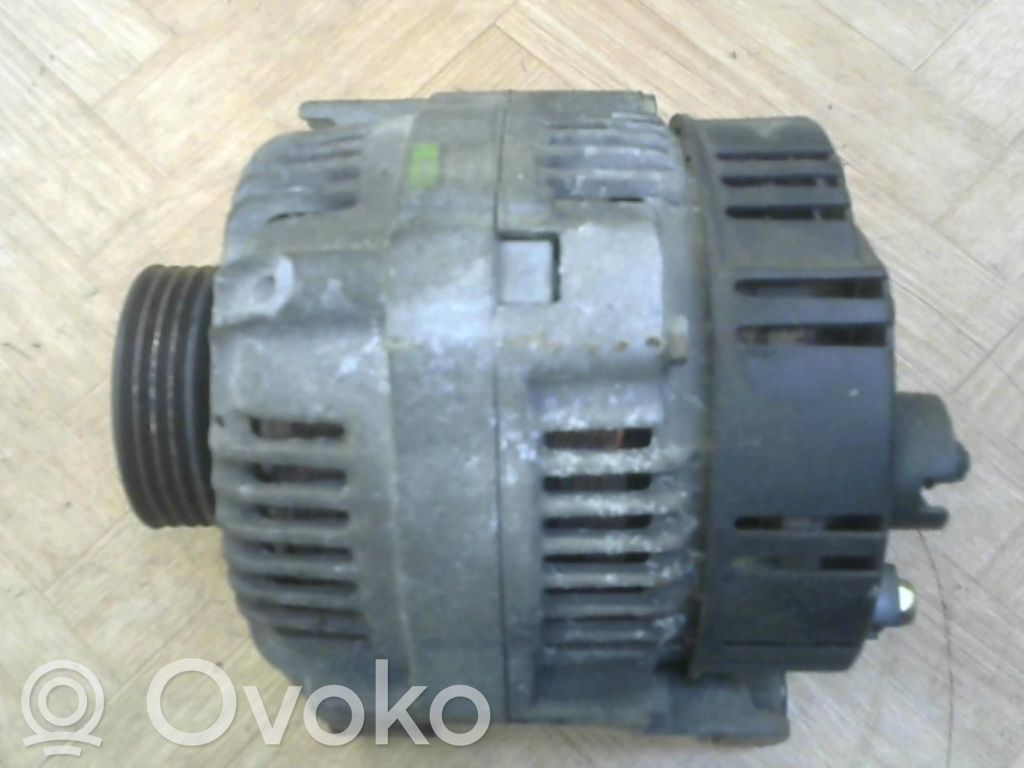 Renault Clio I Генератор 