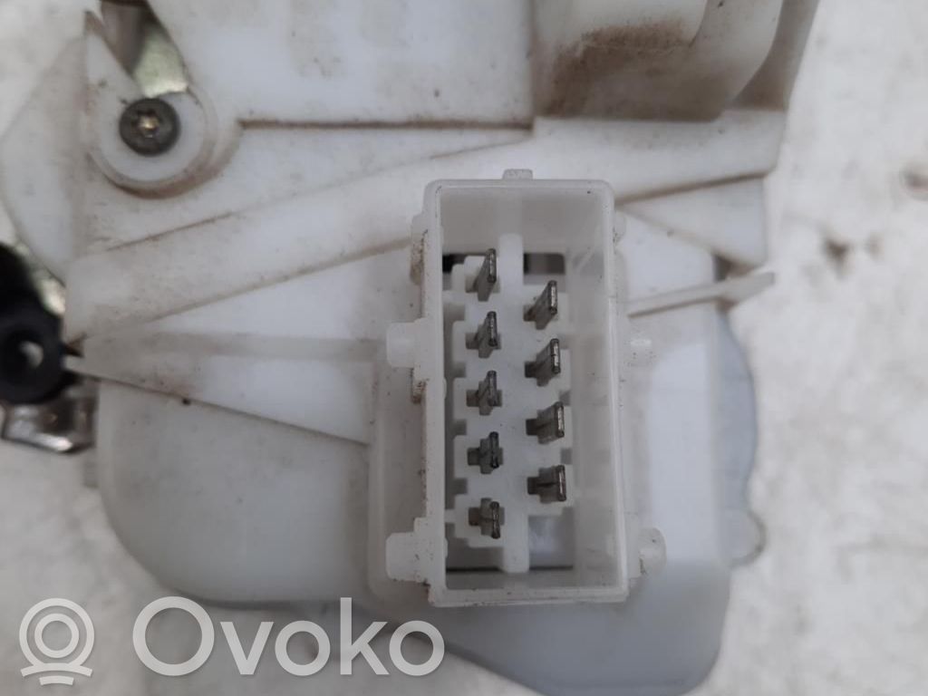 Peugeot 406 Priekinė durų spyna 