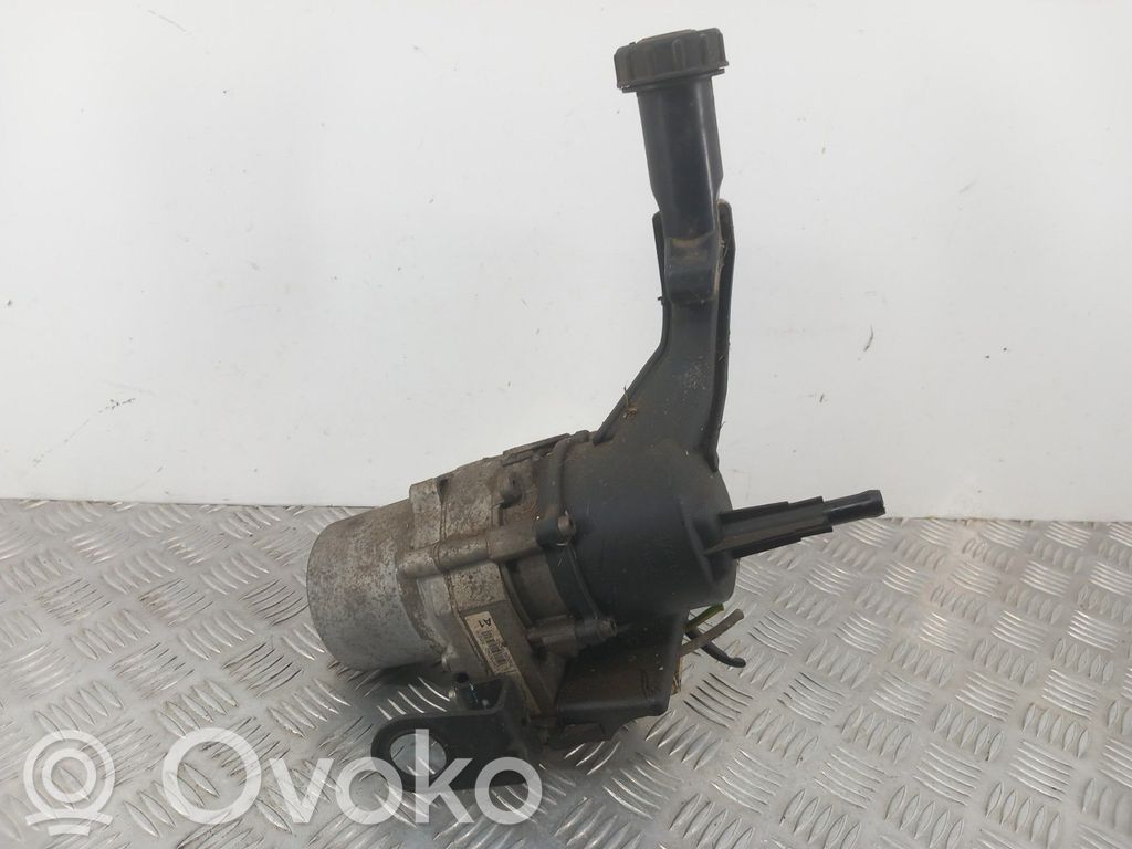 Peugeot Partner Ohjaustehostimen pumppu 