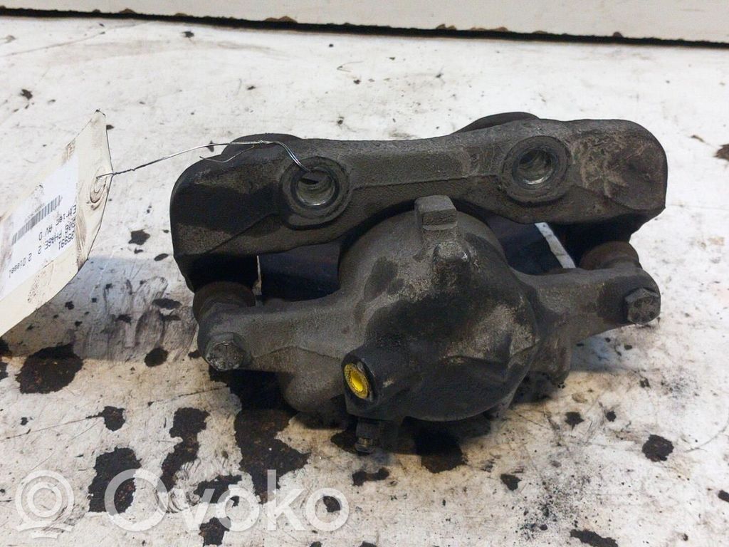 Peugeot 306 Zacisk hamulcowy przedni 