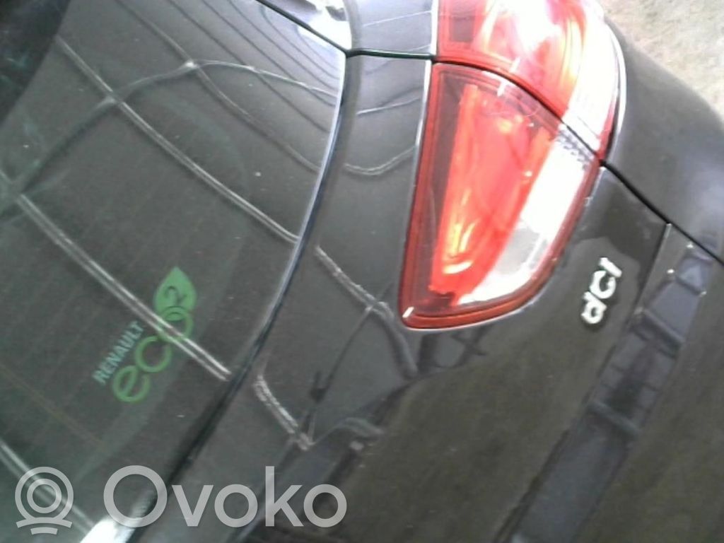 Renault Clio IV Luces portón trasero/de freno 