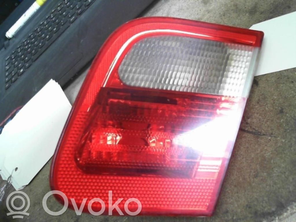 BMW 3 E46 Tailgate rear/tail lights 