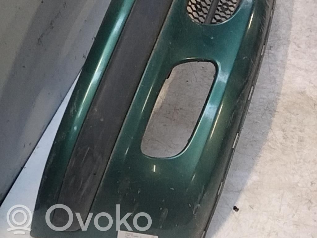 Peugeot 106 Parachoques delantero 