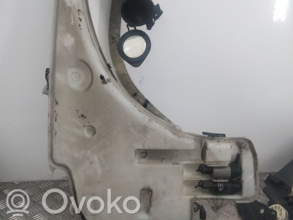 Langų skysčio bakelis   61677238667