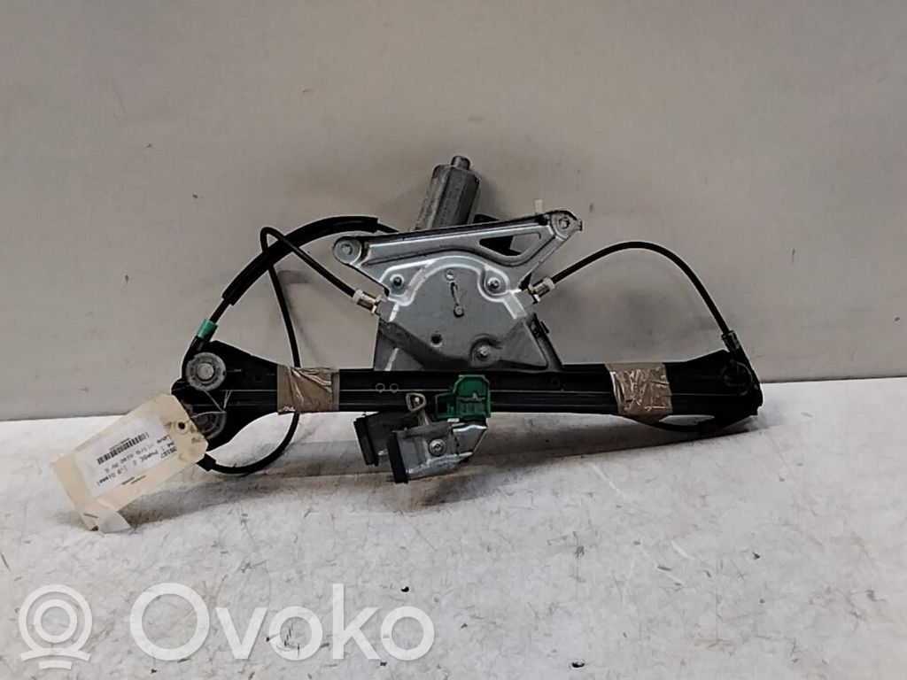 Audi A4 S4 B5 8D Elektryczny podnośnik szyby drzwi przednich 