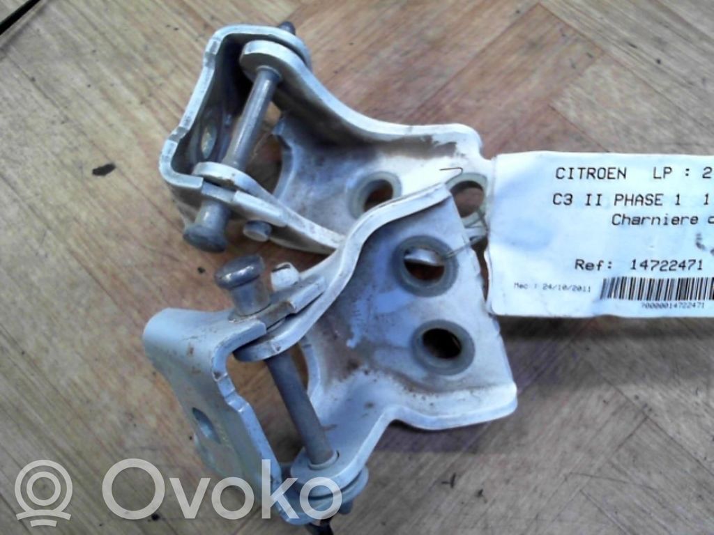 Citroen C3 Aizmugurē augšējā vira (eņģe) 