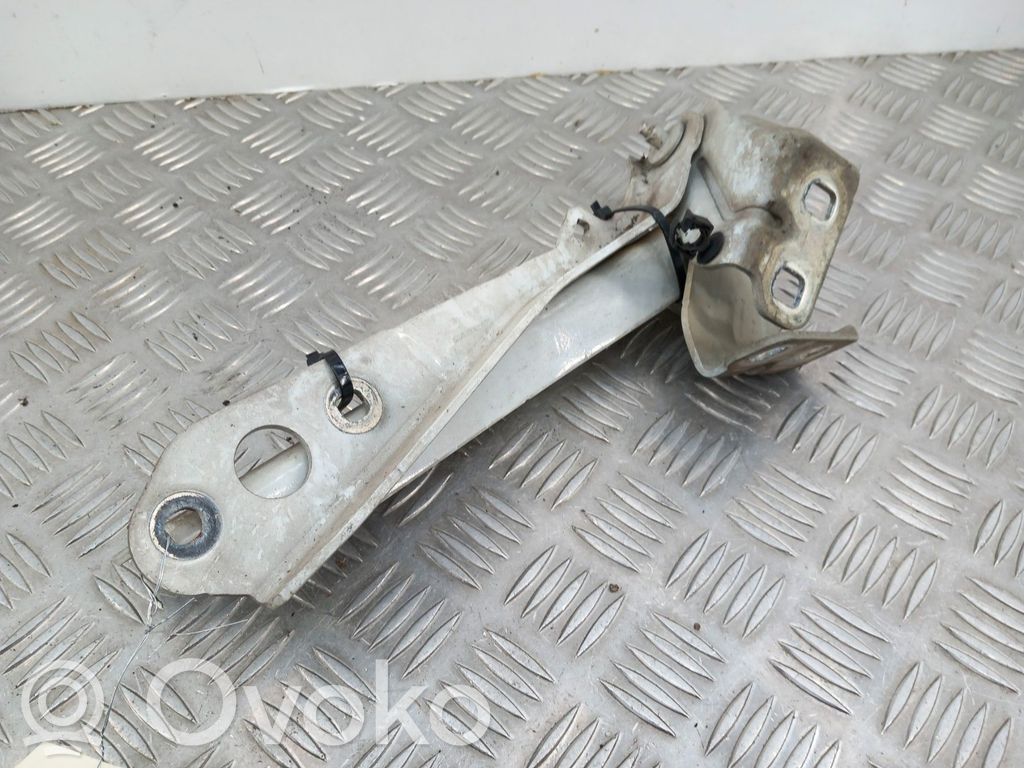 Renault Master III Dzinēja pārsega eņģe (-es) 