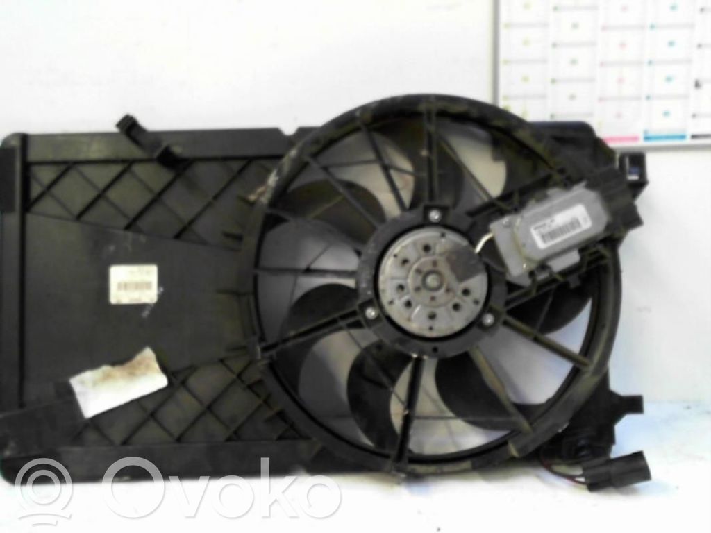 Ford C-MAX I Elektrisks radiatoru ventilators 
