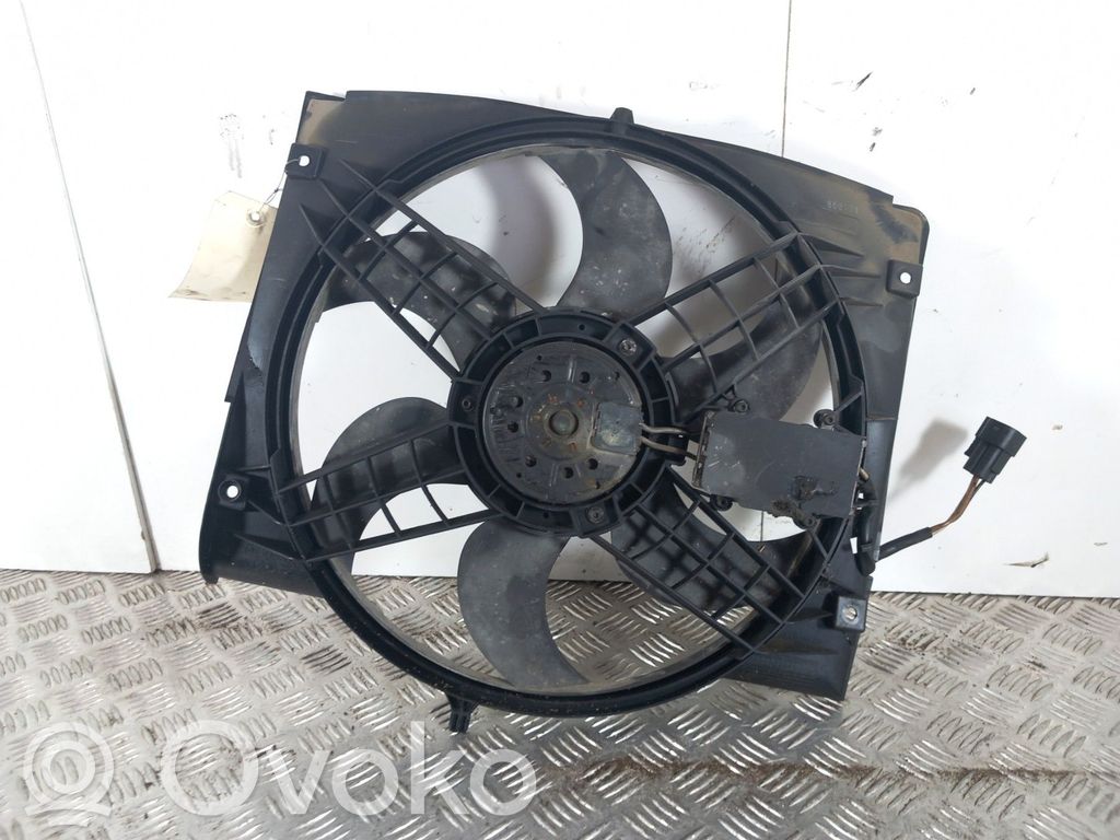 BMW 3 E46 Elektrinis radiatorių ventiliatorius 