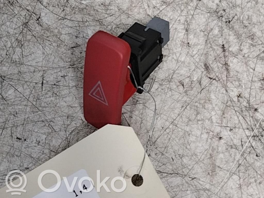Toyota Auris 150 Hazard light switch 