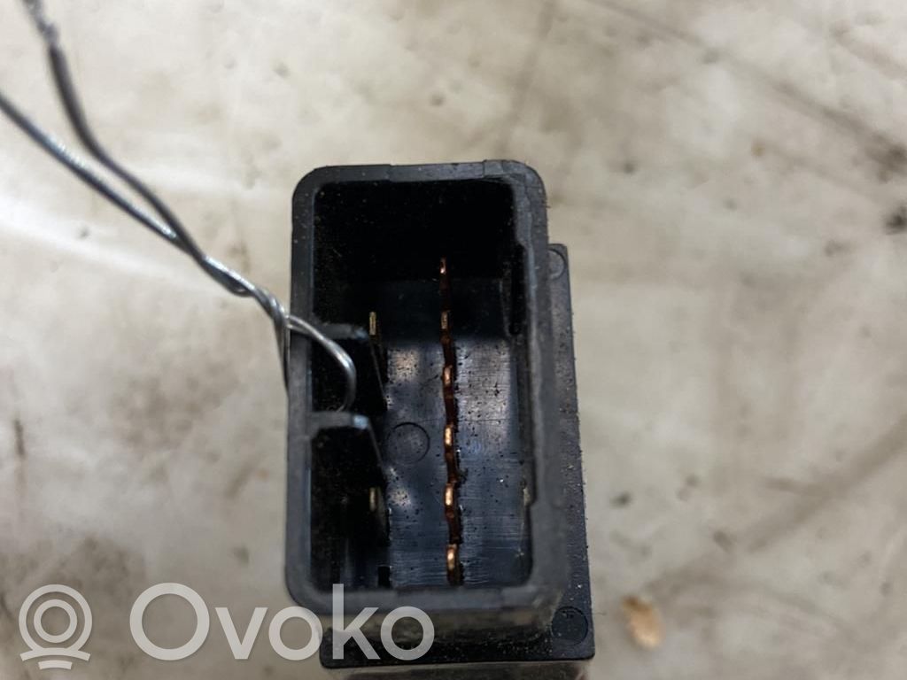 Hyundai Trajet Botón interruptor de luz de peligro 