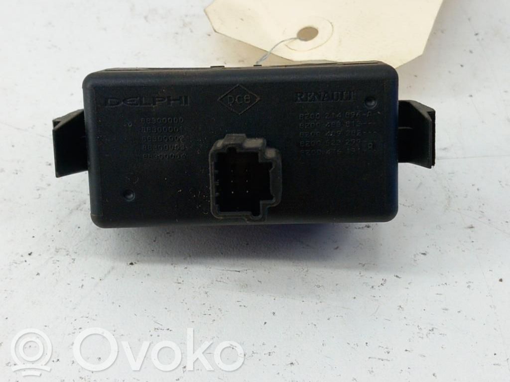 Hätävilkkujen kytkin   8200214896