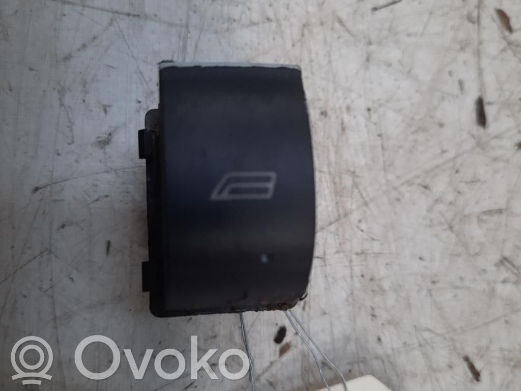 Audi A4 S4 B6 8E 8H Electric window control switch 