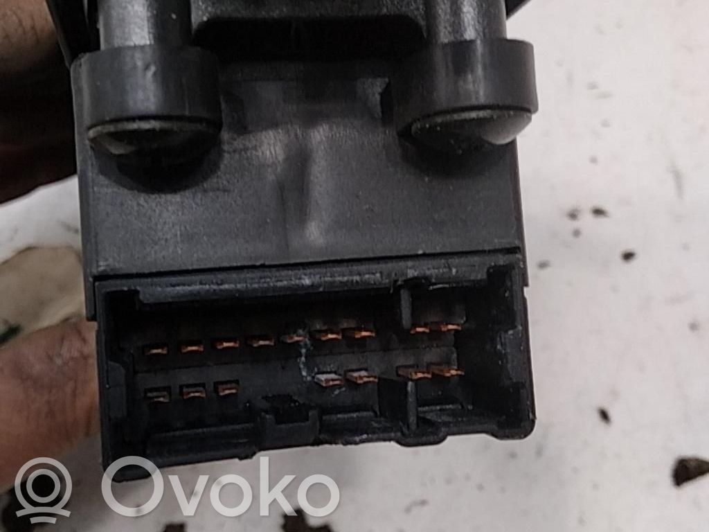 Nissan Primera Interrupteur commade lève-vitre 