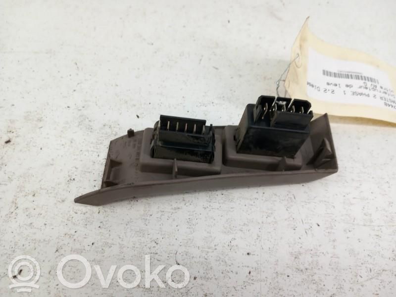 Renault Master II Electric window control switch 