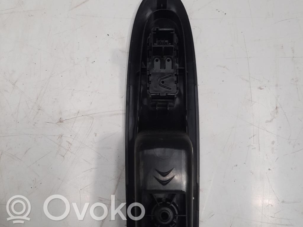 Citroen C4 II Electric window control switch 