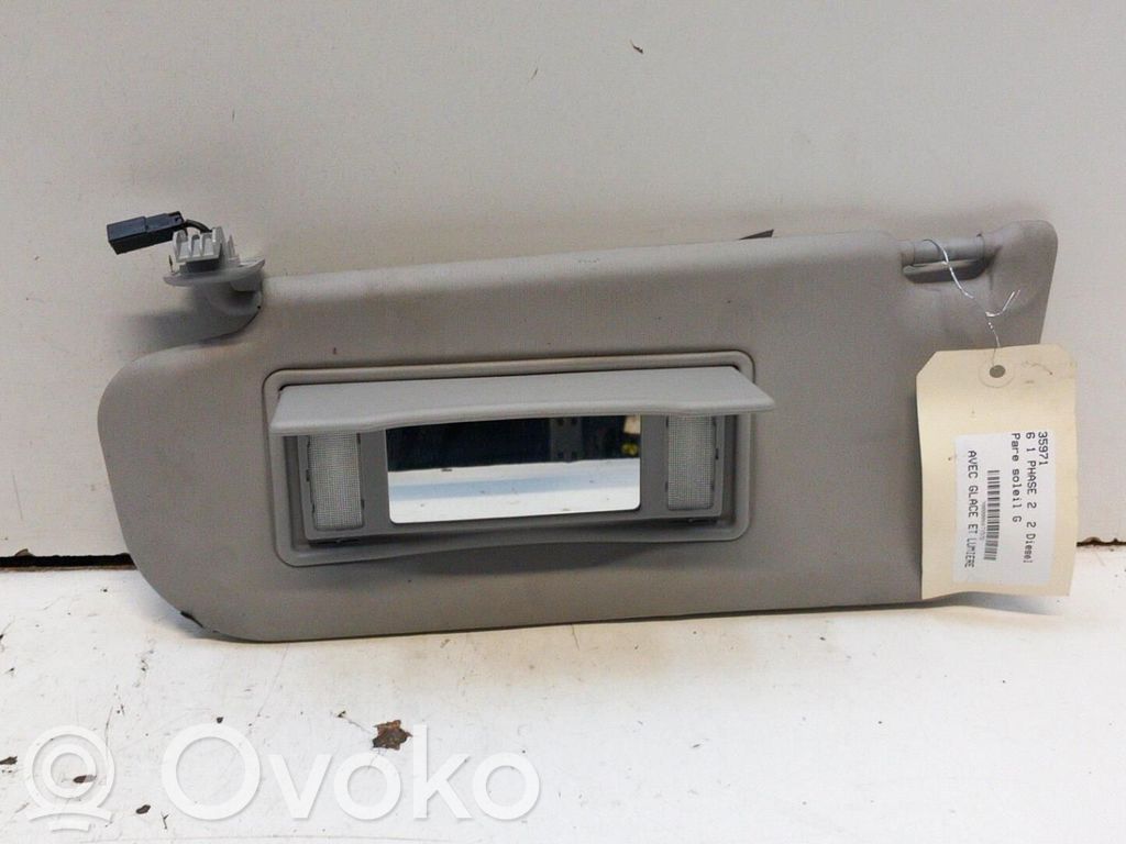 Sun visor   GJ6T69320C77