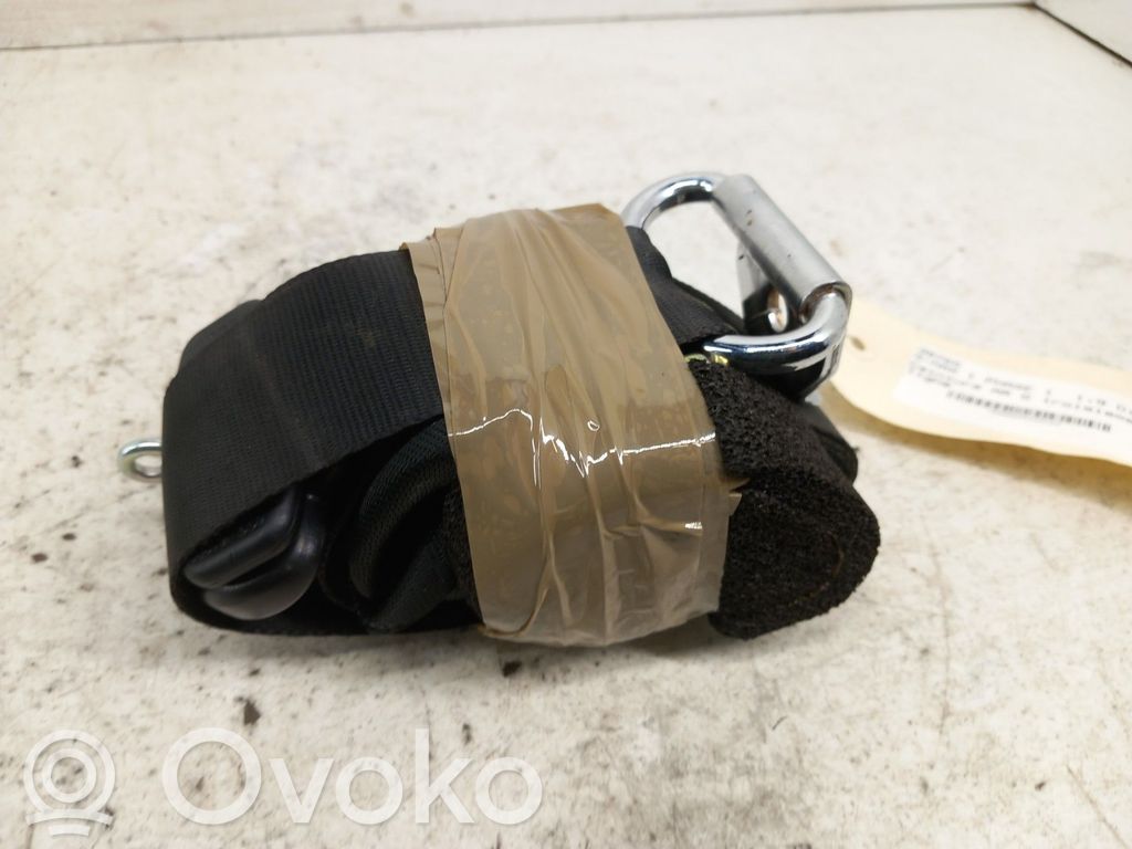Kolmannen istuinrivin turvavyö