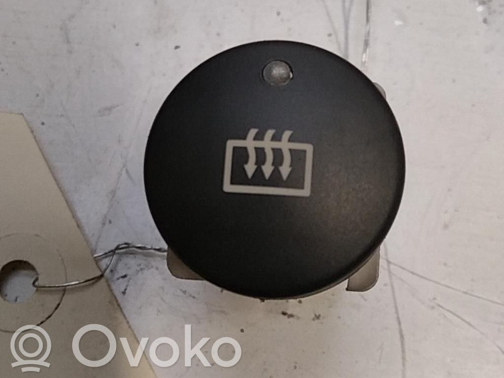Windscreen/window heater switch