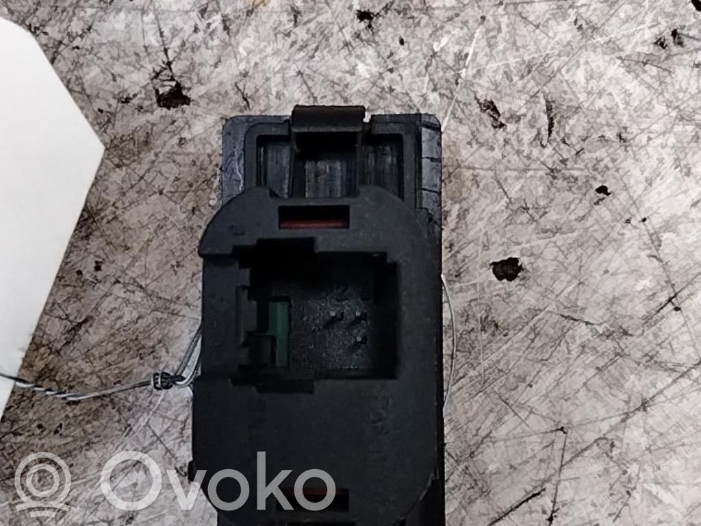 Ford C-MAX I Hazard light switch 