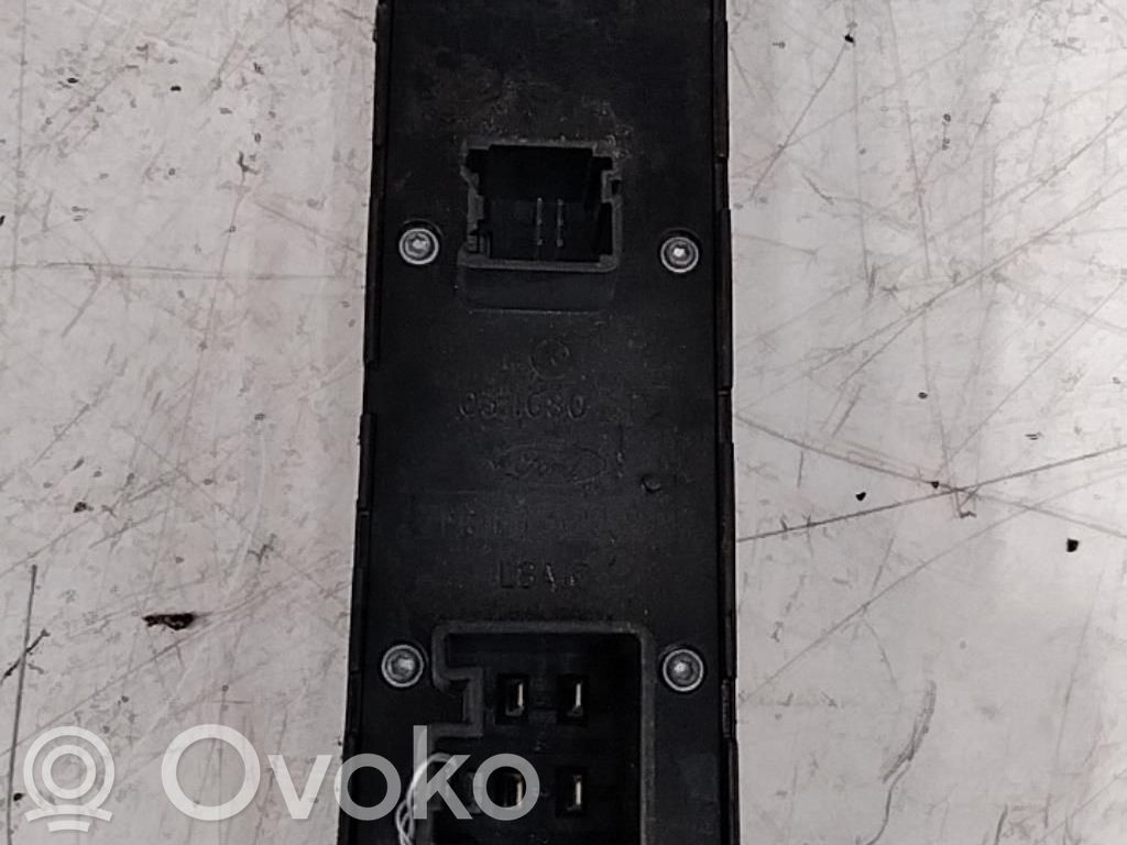 Electric window control switch   1471922