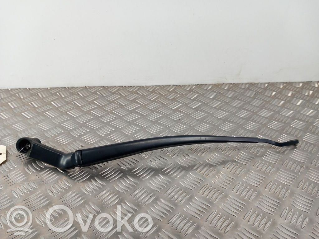 Mazda 6 Front wiper blade arm 