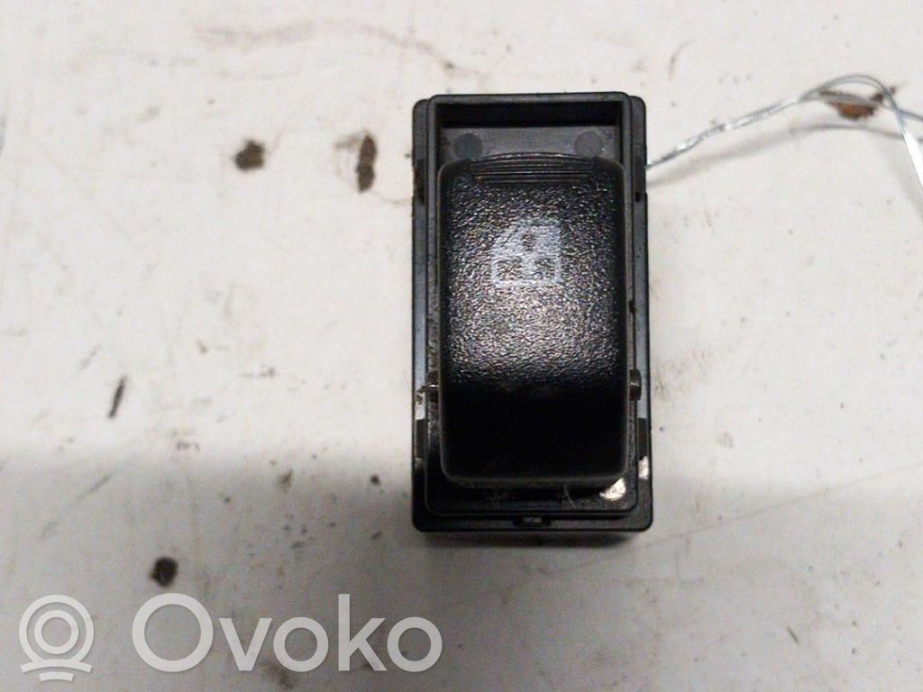 Chevrolet Spark Electric window control switch 