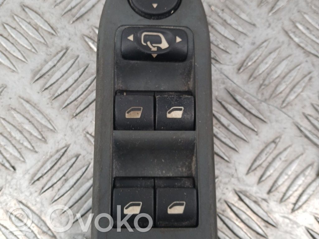 Citroen C5 Electric window control switch 