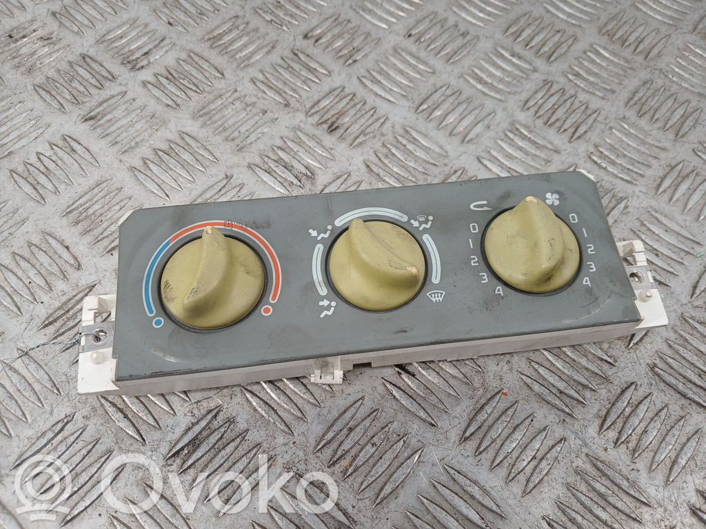 Renault Twingo I Climate control unit 