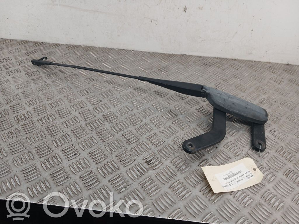 Ford C-MAX I Front wiper blade arm 