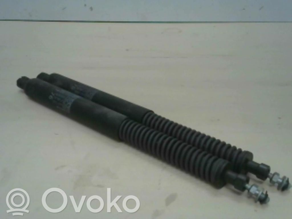 Peugeot 308 Tailgate/trunk strut/damper 