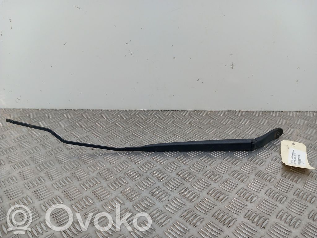 Citroen C3 Front wiper blade arm 