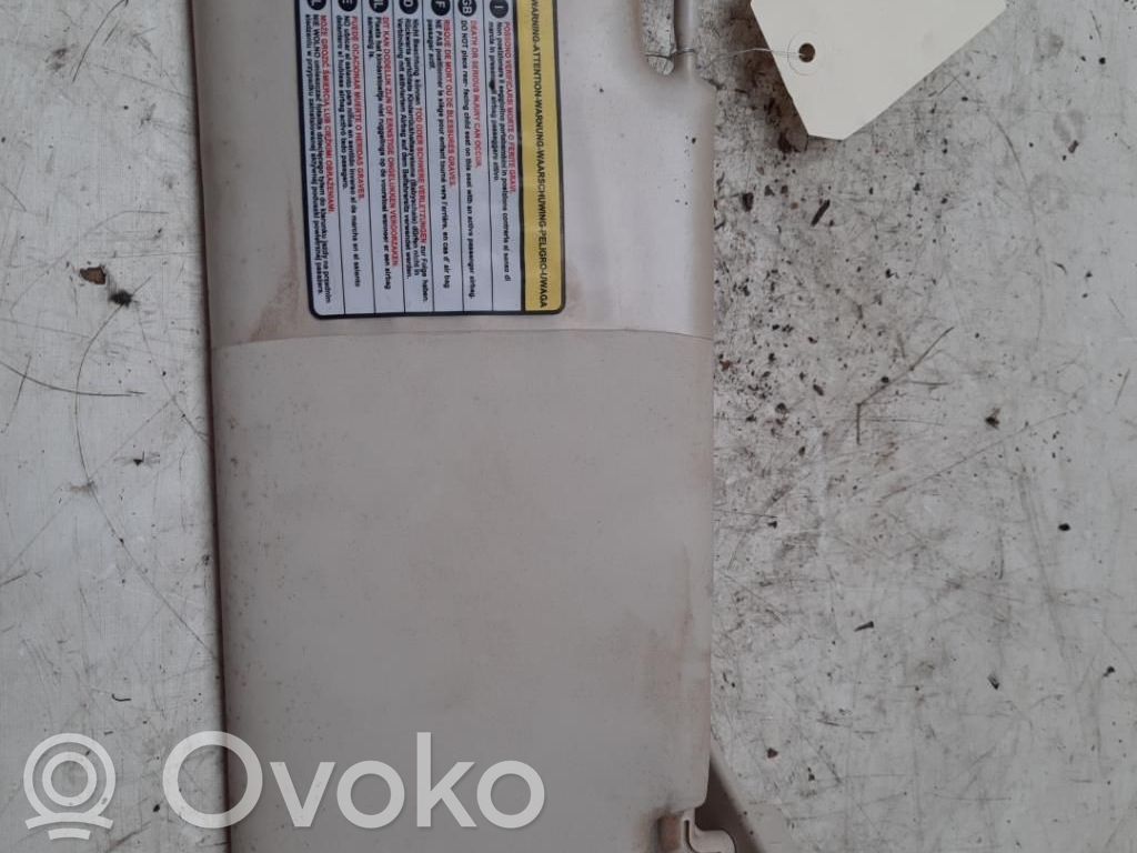 Sun visor   1570922
