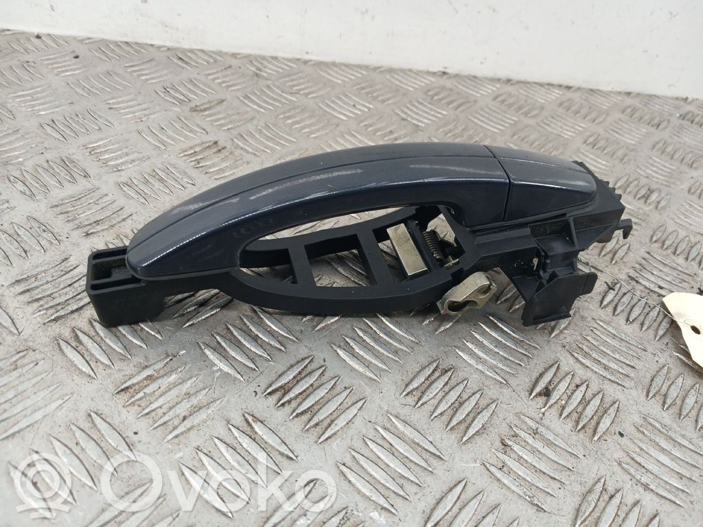 Manecilla externa puerta trasera   1738727
