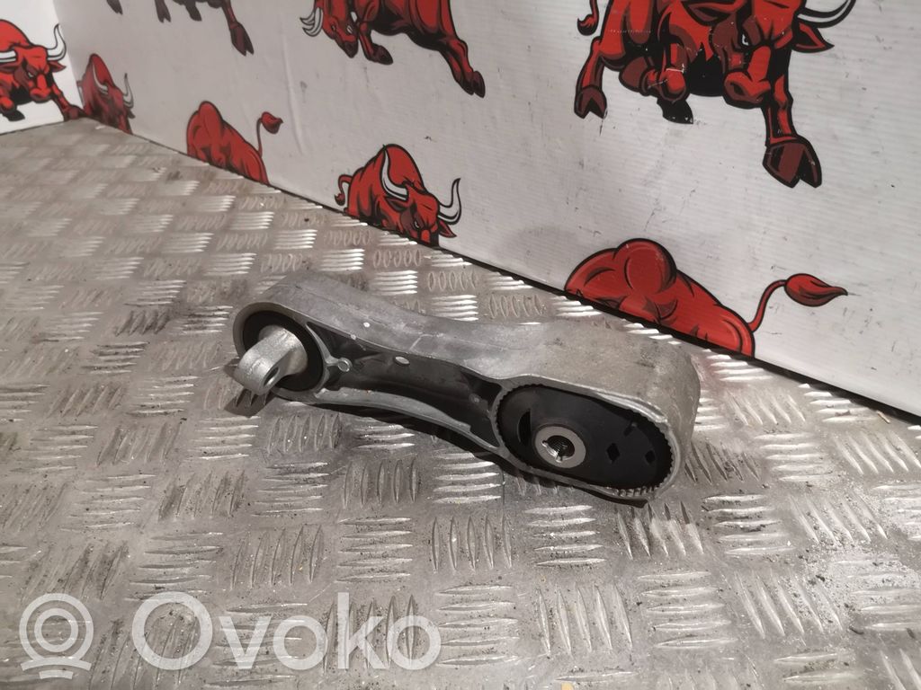 Engine mount bracket   V08049,22012022,6885786