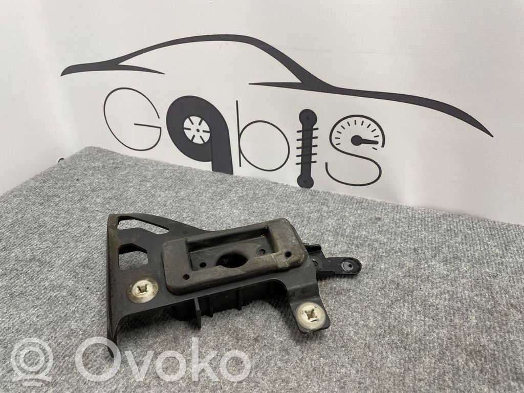 Porsche Cayenne (92A) Jacking socket point 