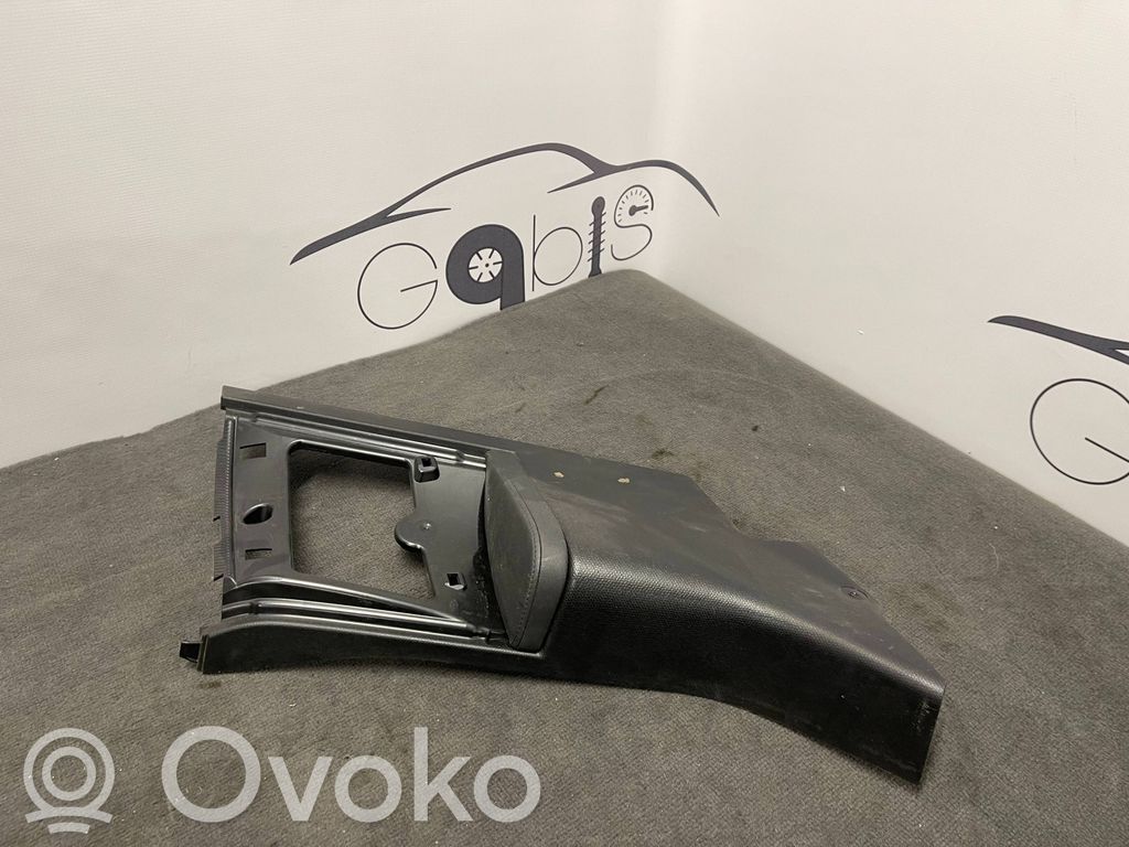 BMW i3 (B) pillar trim (bottom) 