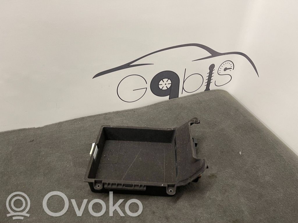 Audi A6 S6 C8 4K USB socket connector 