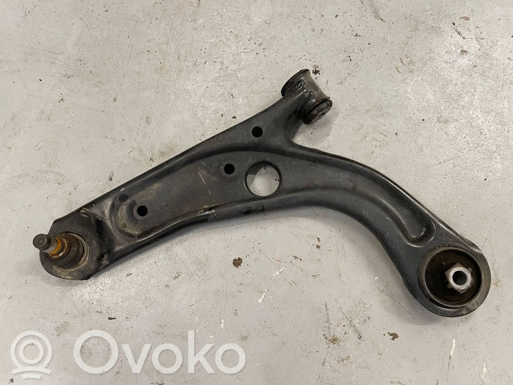 Lancia Ypsilon Querlenker Achsschenkel vorne 
