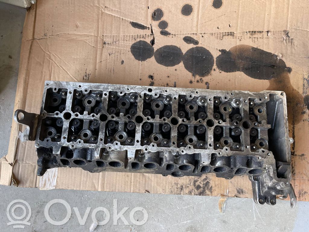 BMW 5 F10 F11 Engine head 
