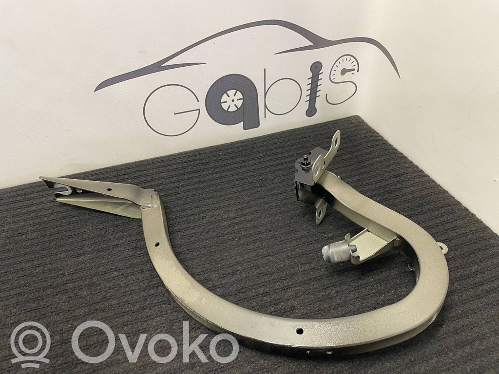 Tailgate/trunk/boot hinge   8W6827301