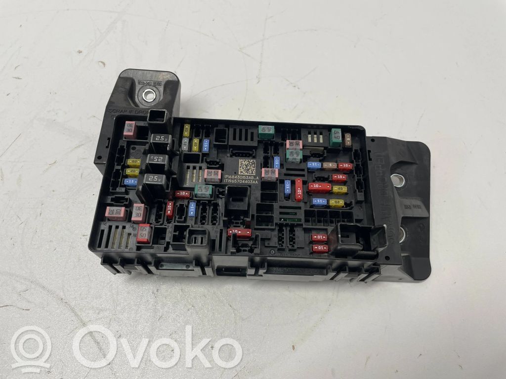 Fuse module   68430153AB