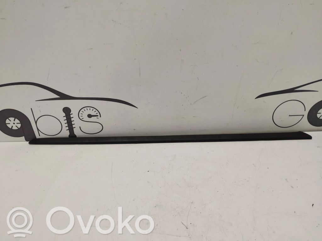 Audi Q4 Sportback e-tron Windshield trim 