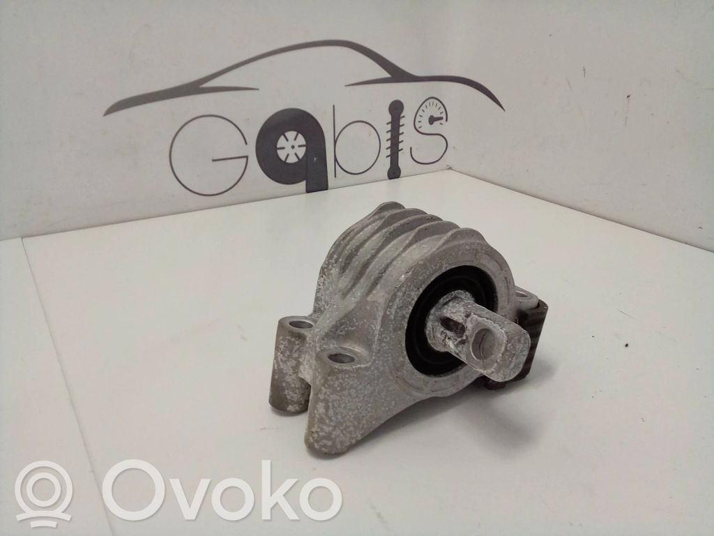 BMW i4 Engine mount bracket 