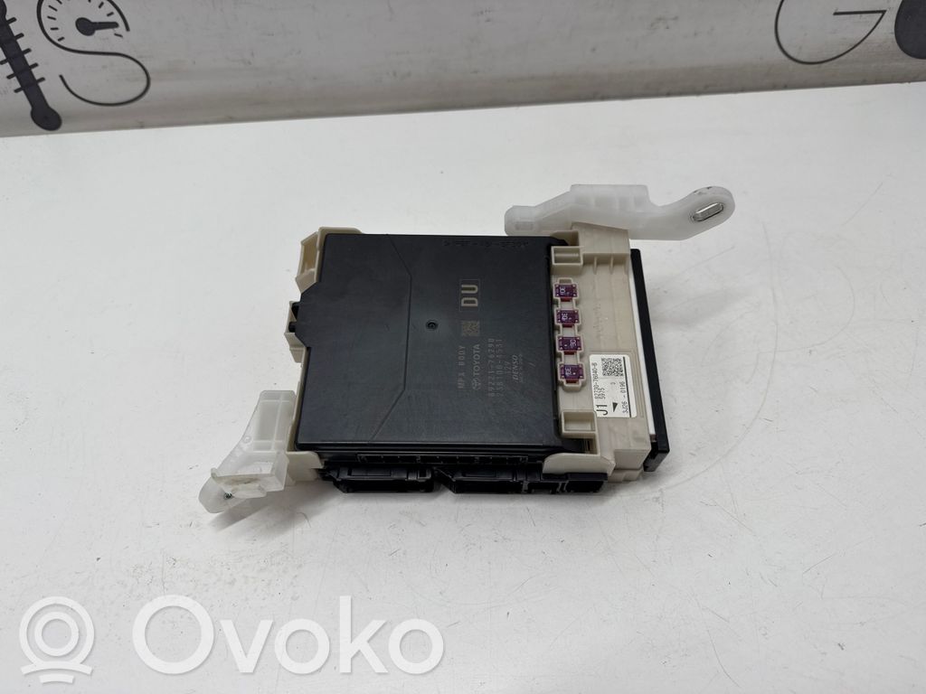Lexus UX Central body control module 