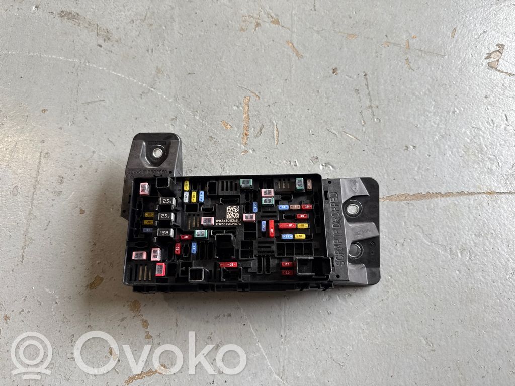 Dodge RAM Fuse module 