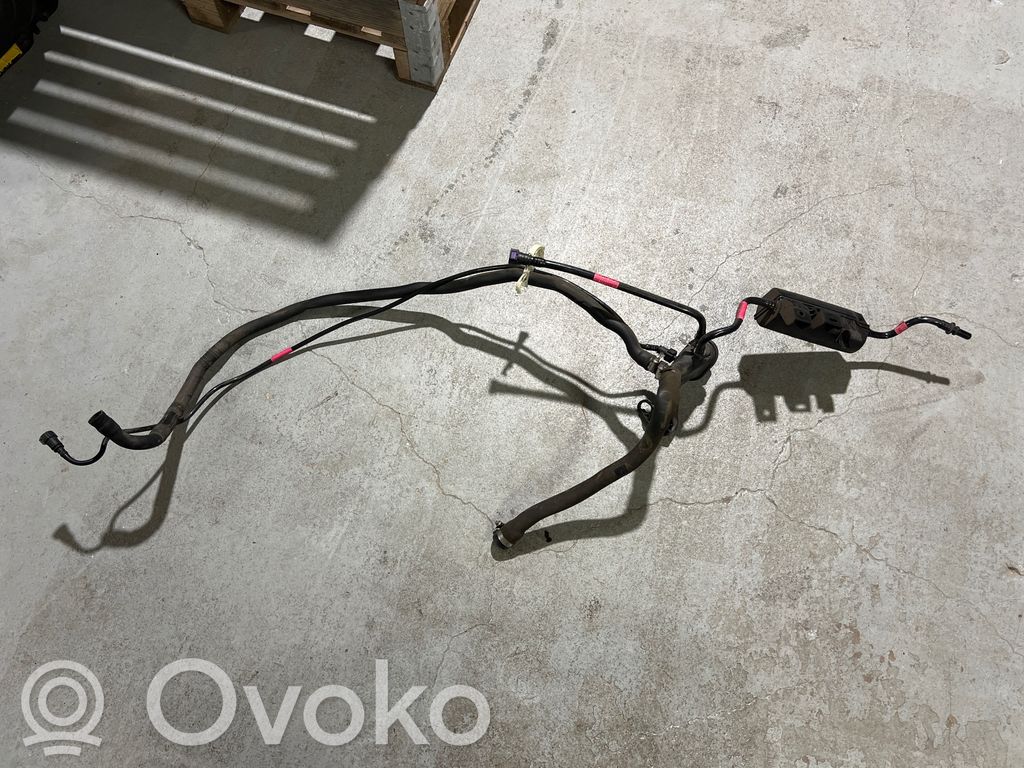BMW 5 G30 G31 G38 Tubo di riempimento del liquido AdBlue 