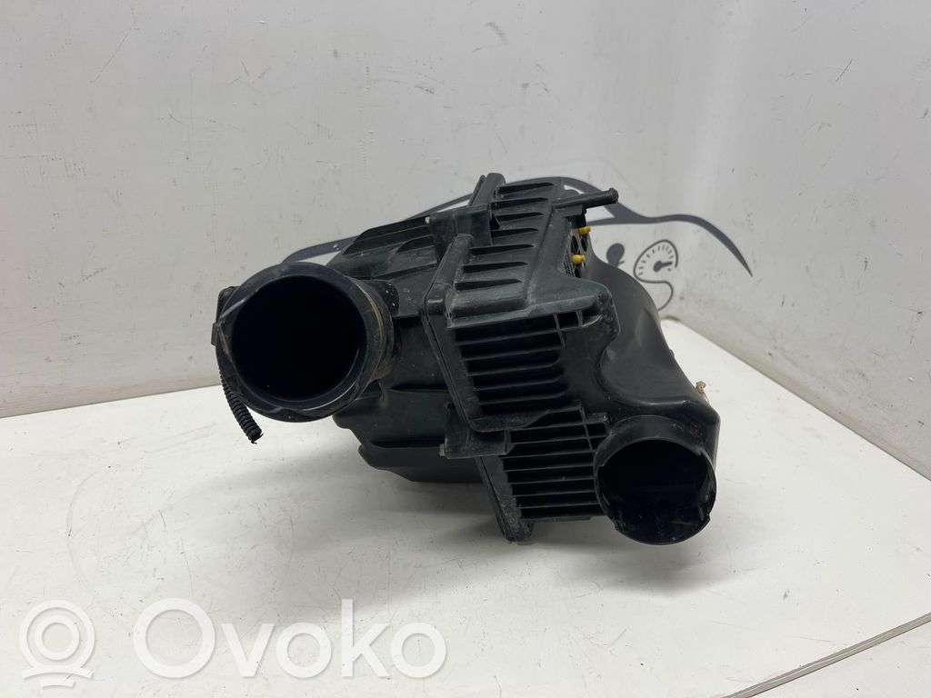 Jeep Renegade Air filter box 