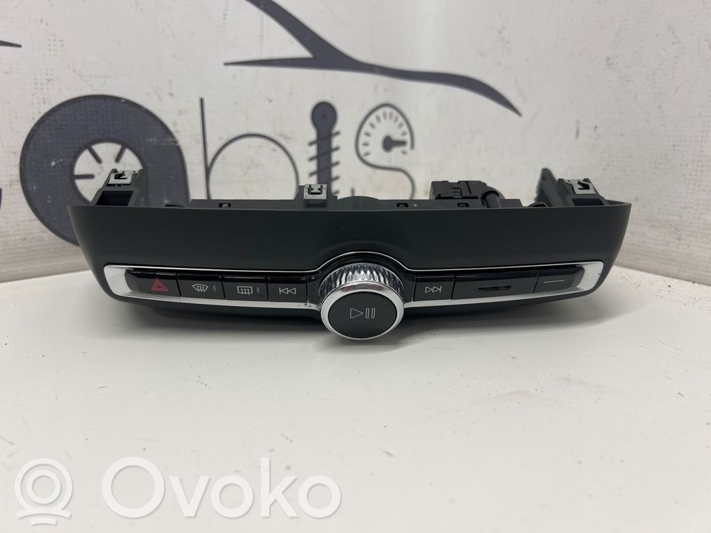 Volvo C40 Sound control switch 